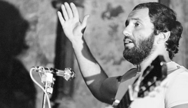 Claude Marti lo sòmi demòra film documentaire de Patric La Claude Marti lo sòmi demòra film documentaire de Patric La Vau